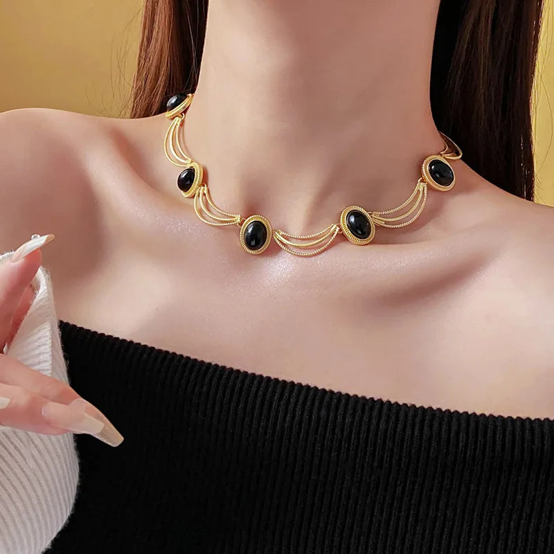 Black Oval Stone Vintage Necklace Earring Set