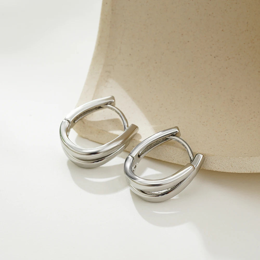 Modern Contrast: Bi-layer U-Shape Colorblocked Huggie Hoops