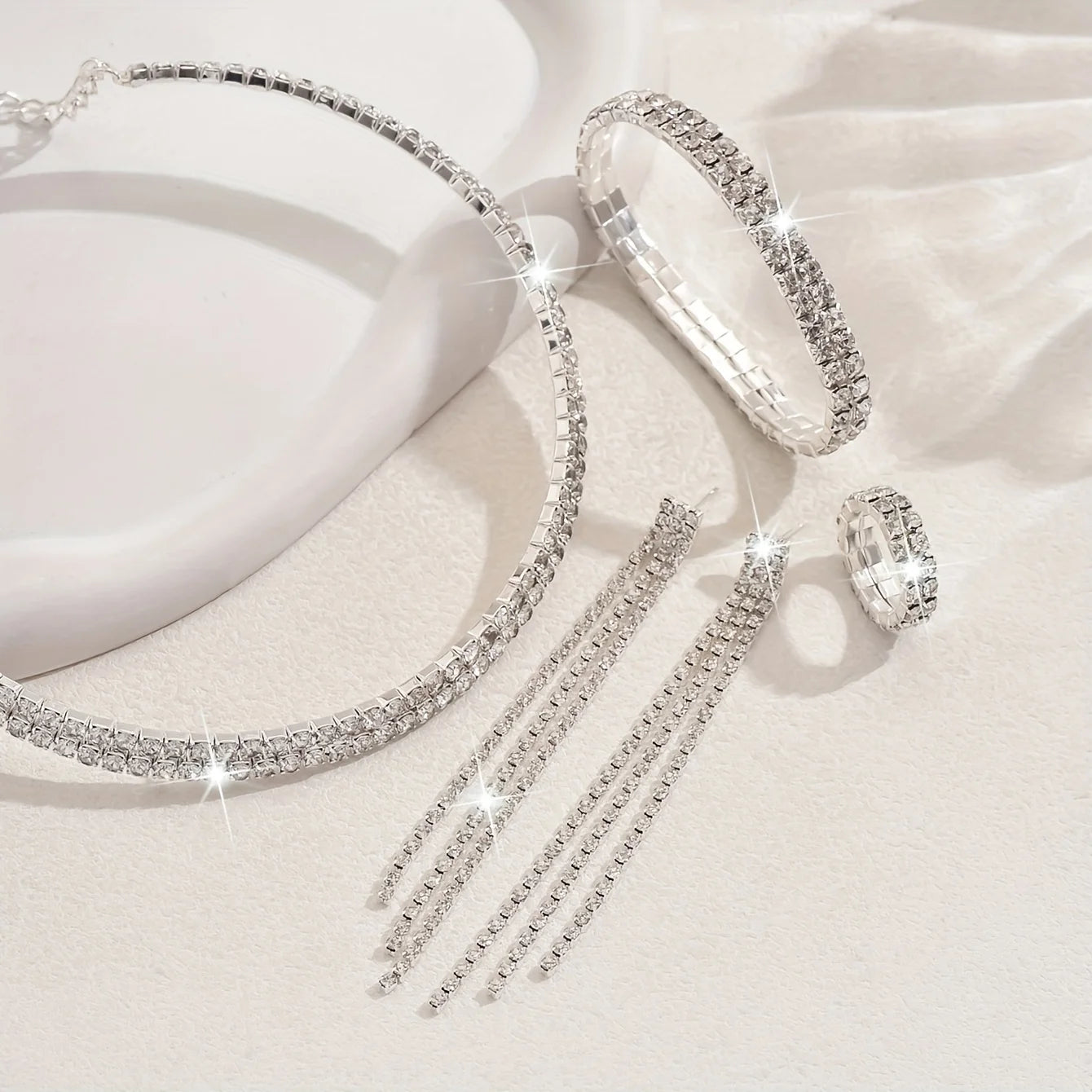 Luxurious Rhinestone Bridal Jewelry Set (5pcs)