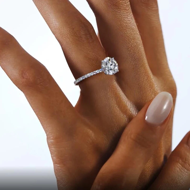 The Crown of Light: Anziw 2-Carat Round Moissanite Solitaire