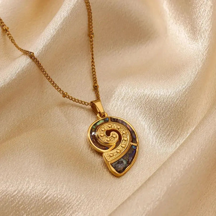 Oceanic Dream – Colorful Conch Shell Pendant