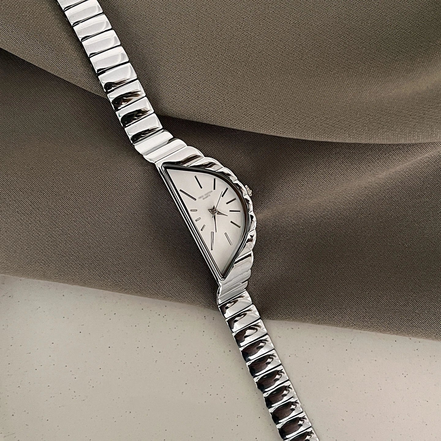 Lunar Mystique: Creative Half-Moon Stainless Steel Watch