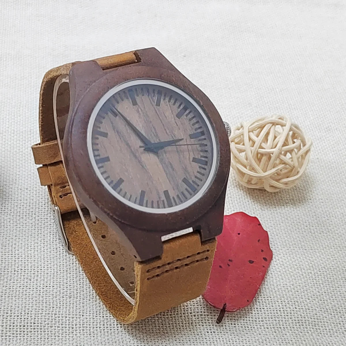 Wooden Quartz Watch – Unisex