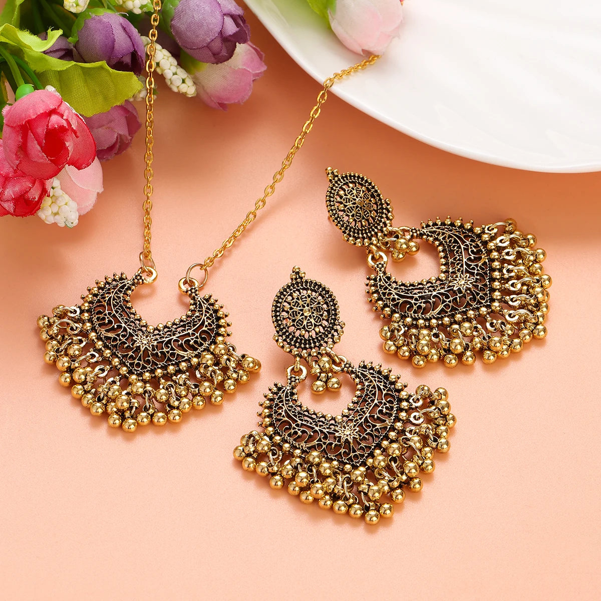 Retro Gold-Plated Indian Tassel Jewelry Set