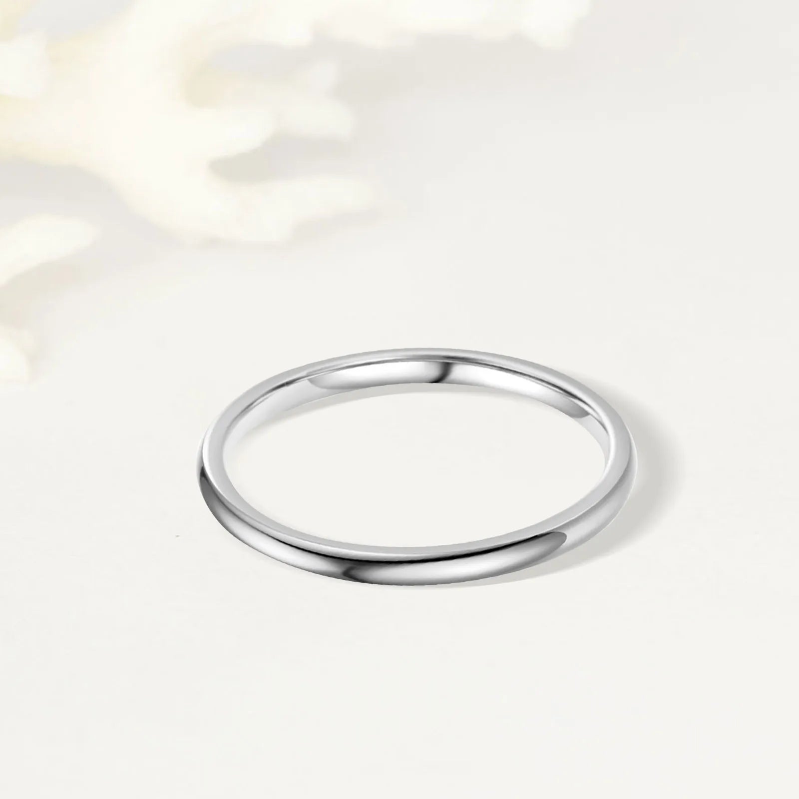 Minimalist ring in brushed silver – classic wedding band