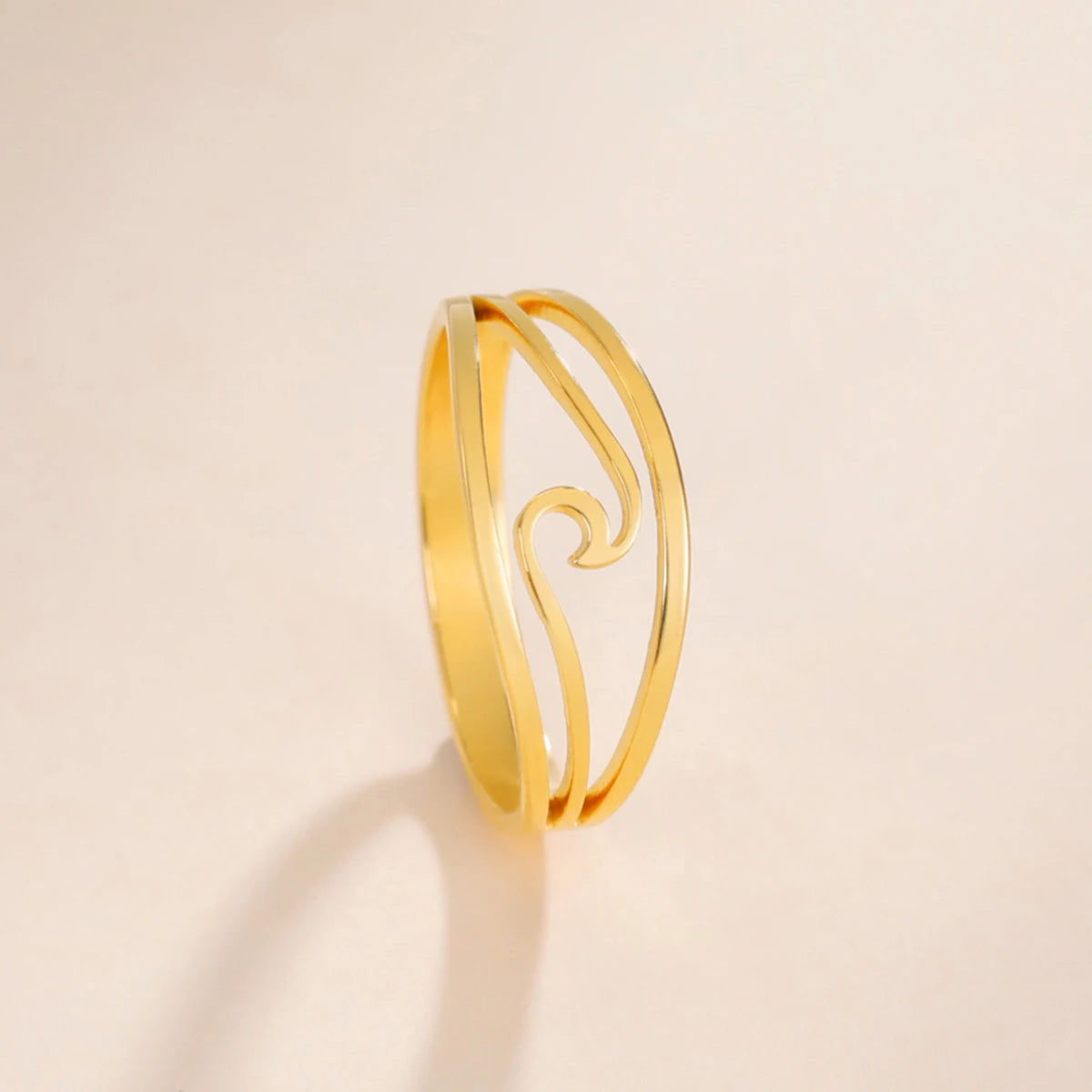 Geometric Wave Stainless Steel Ring – Minimalist Hollow Design