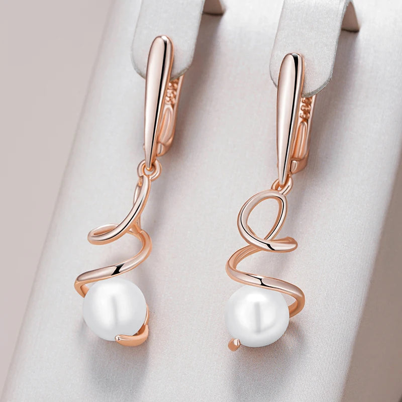 Ethereal Heritage – Geometric Pearl Drop Earrings Gold 585