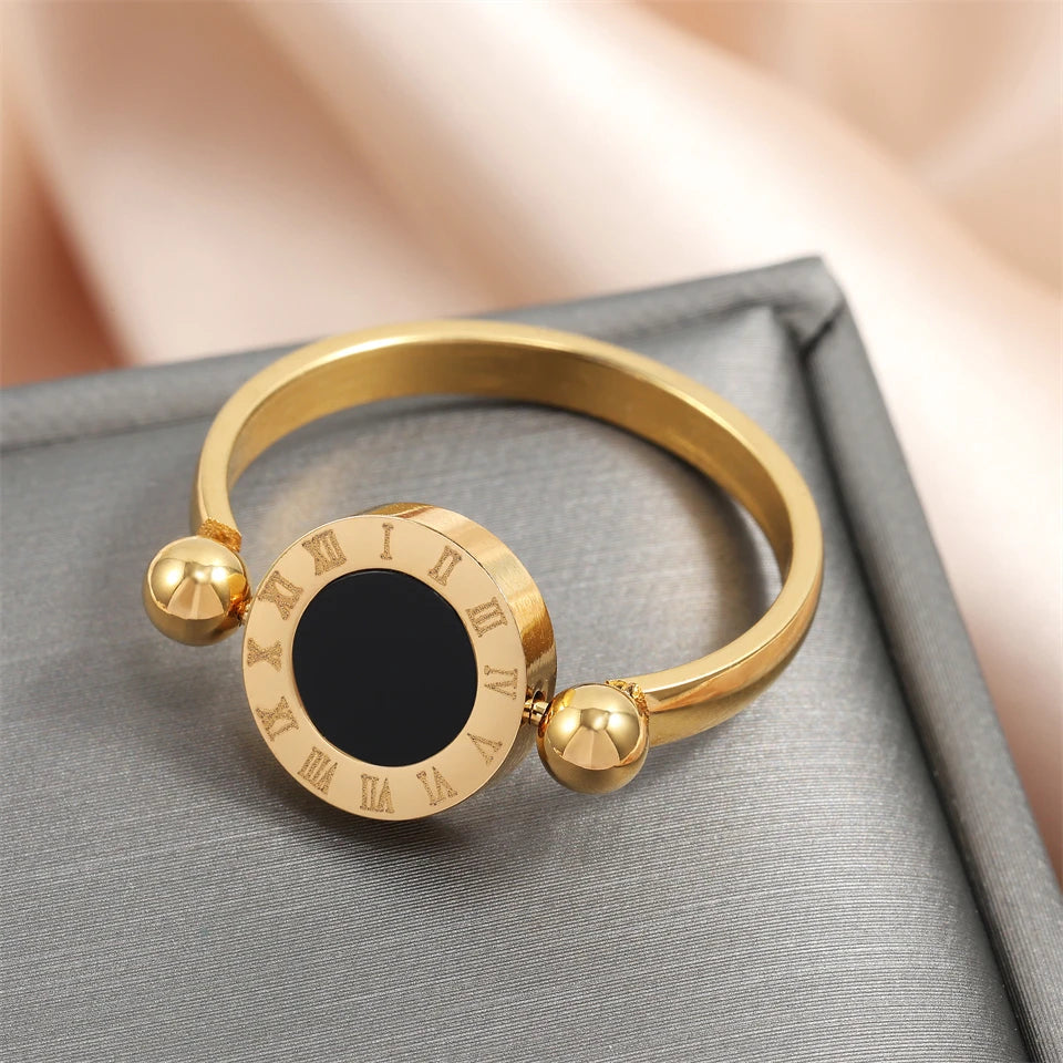 Classic Reversible Roman Numeral Ring Everyday Style