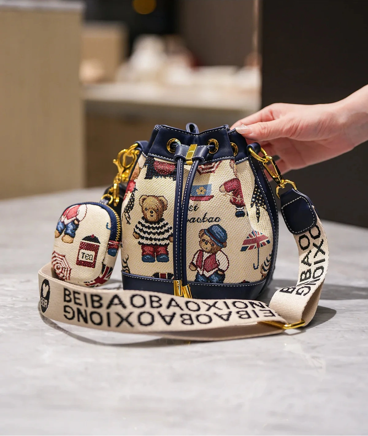 Whimsical Charm The Beibao Cartoon Bear Bucket Bag