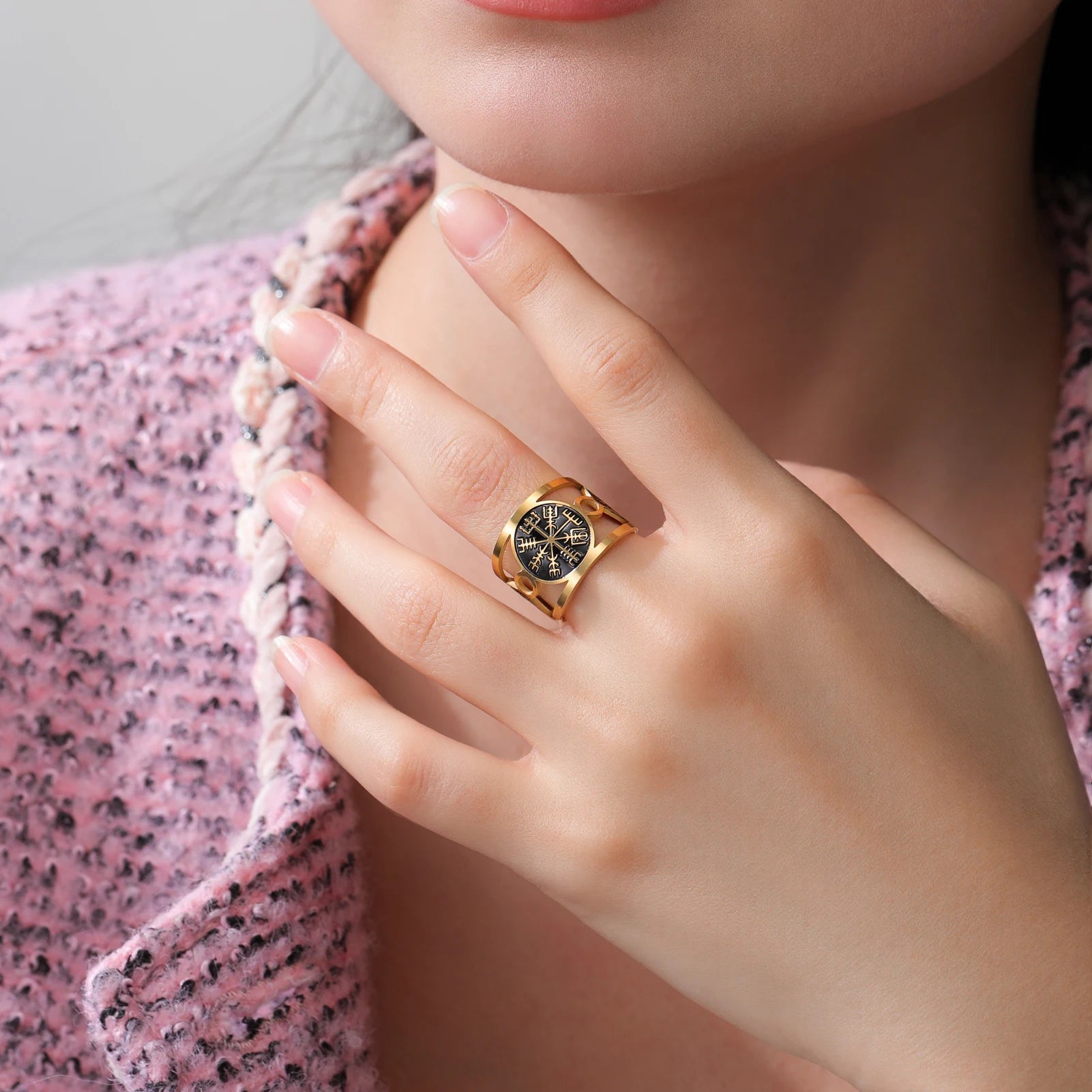 Nordic Viking Vegvisir Ring Compass of the Soul