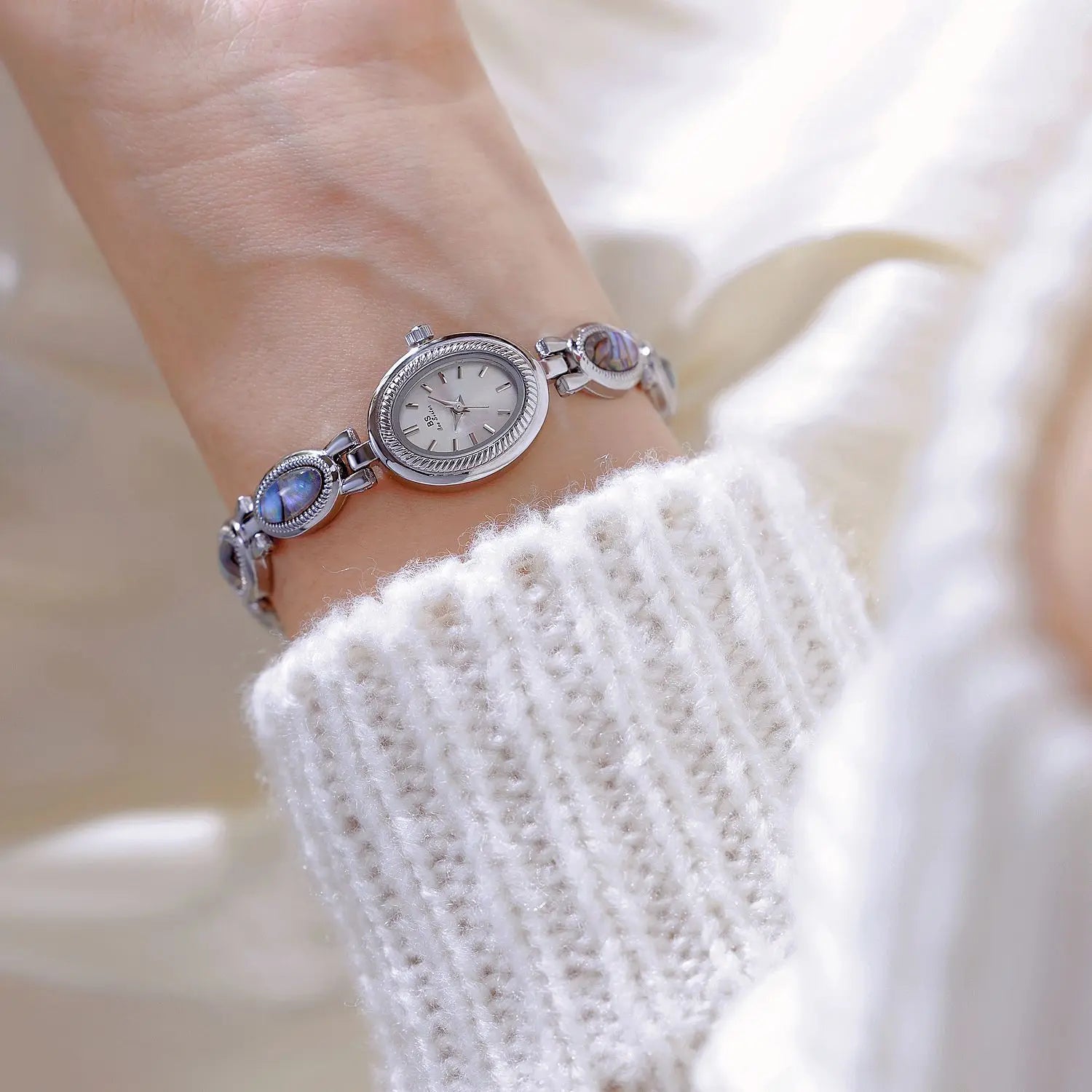 Midnight Noir: Elegant Oval Bracelet Watch in Black & Gold